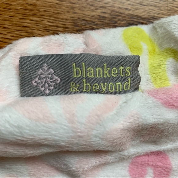 Two Pink yellow gray white sleep sack swaddlers - Picture 9 of 9